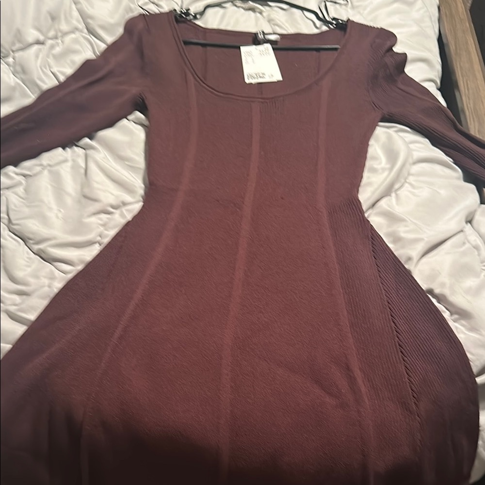 H&M maroon Long Sleeve Dress